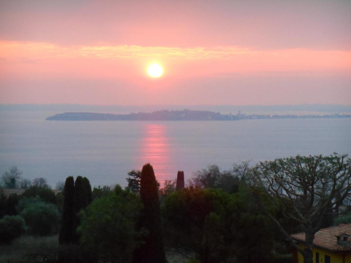 Moniga del Garda Casa Vista Lago מראה חיצוני תמונה